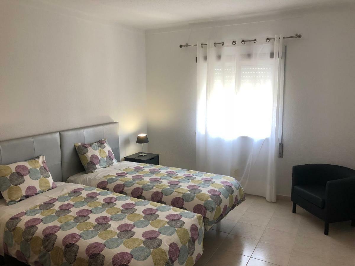 Olinda'S 2 Bedroom Apartment 라고스 외부 사진